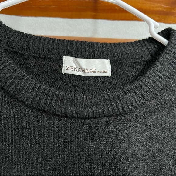 Zenana Outfitters Black Knit sweater with pocket - Picture 2 of 6